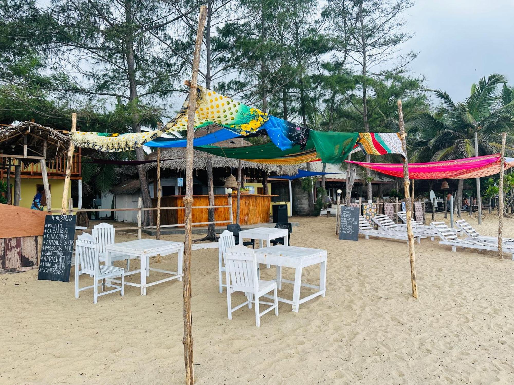 海滩微浪酒店 阿鲁甘湾 外观 照片